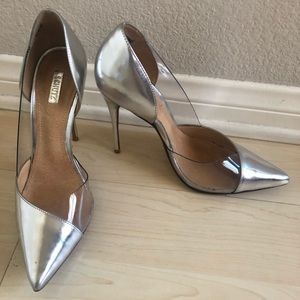 Schutz pumps